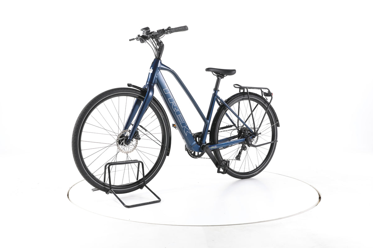 Trek FX+2 Stagger Trekking E-Bike - Image 6
