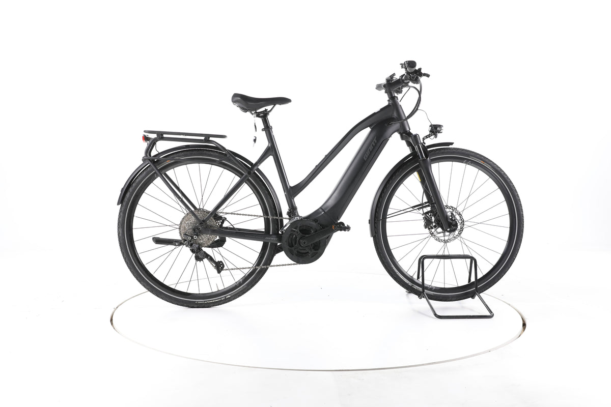 Giant Explore E+ 1S SD Trekking E-Bike - Image 1