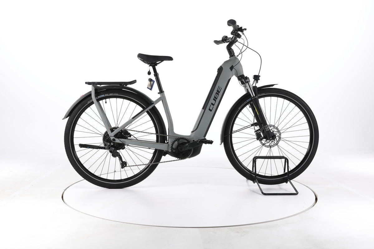 Cube Kathmandu Hybrid ONE Trekking E-Bike Tiefeinsteiger - Image 1