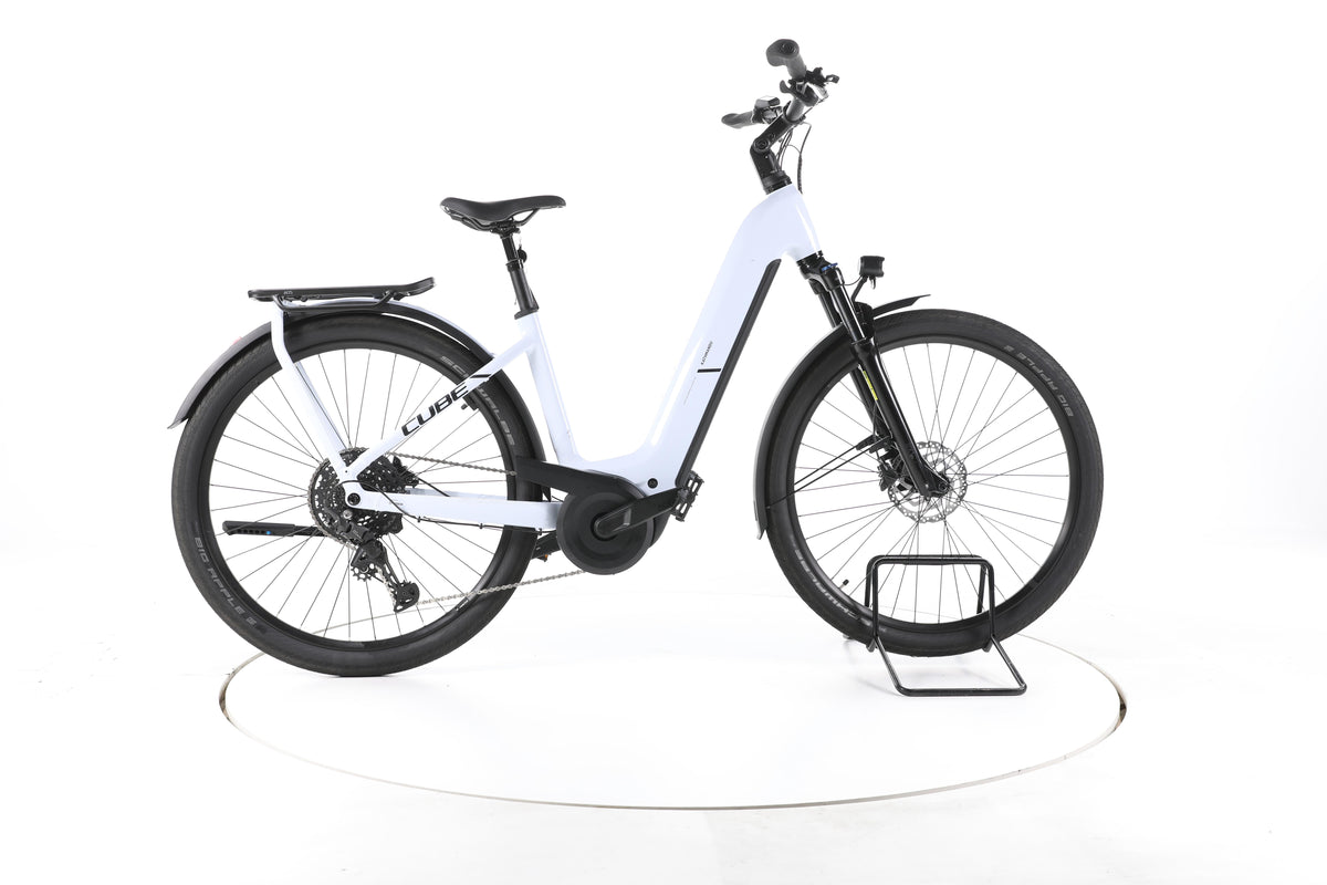 Cube Kathmandu Hybrid ONE Trekking E-Bike Tiefeinsteiger 2025 - Image 1