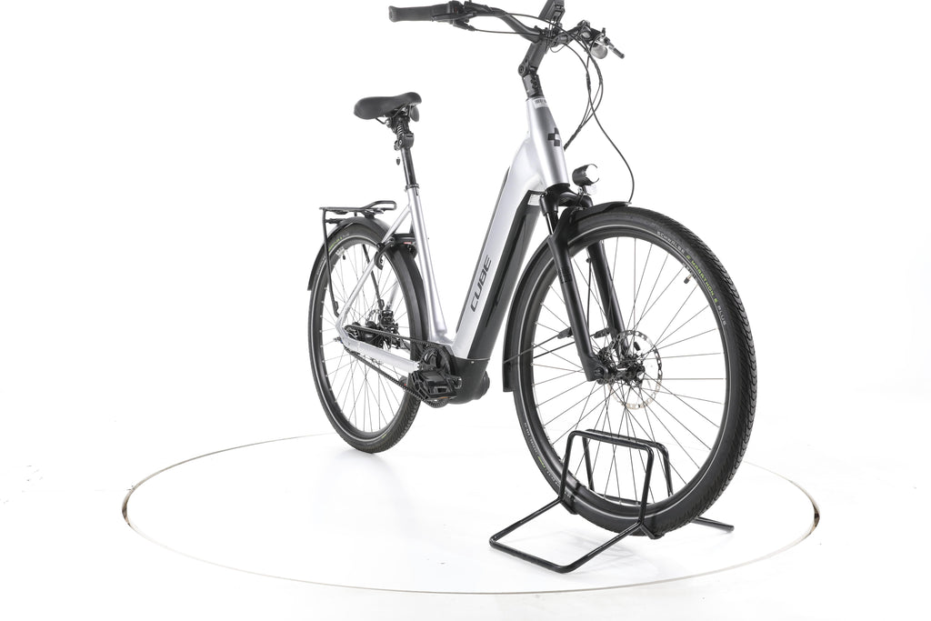 Cube Supreme Hybrid SLX Trekking E-Bike Tiefeinsteiger - Image 3