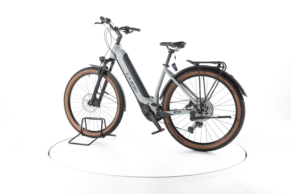 Cube Reaction Hybrid Race Trekking E-Bike Tiefeinsteiger - Image 8