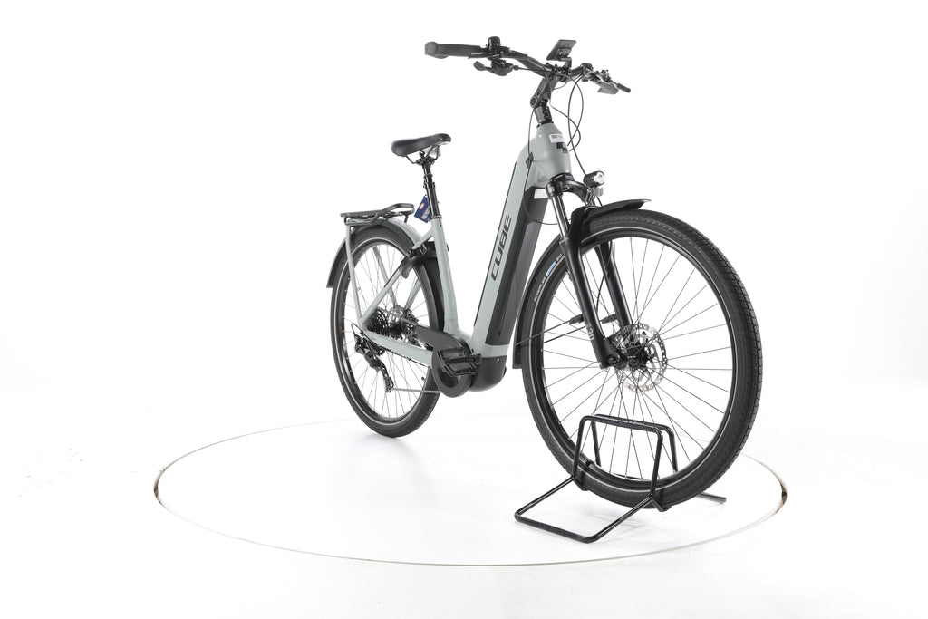 Cube Kathmandu Hybrid ONE Trekking E-Bike Tiefeinsteiger - Image 3