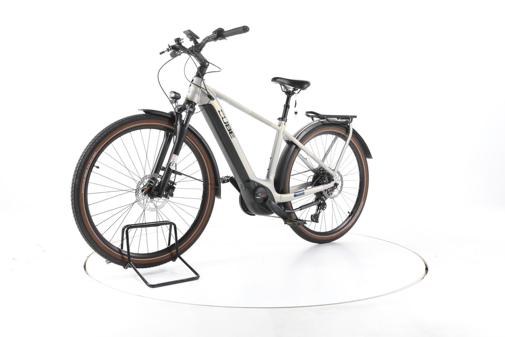 Cube Touring Hybrid Pro Trekking E-Bike - Image 6