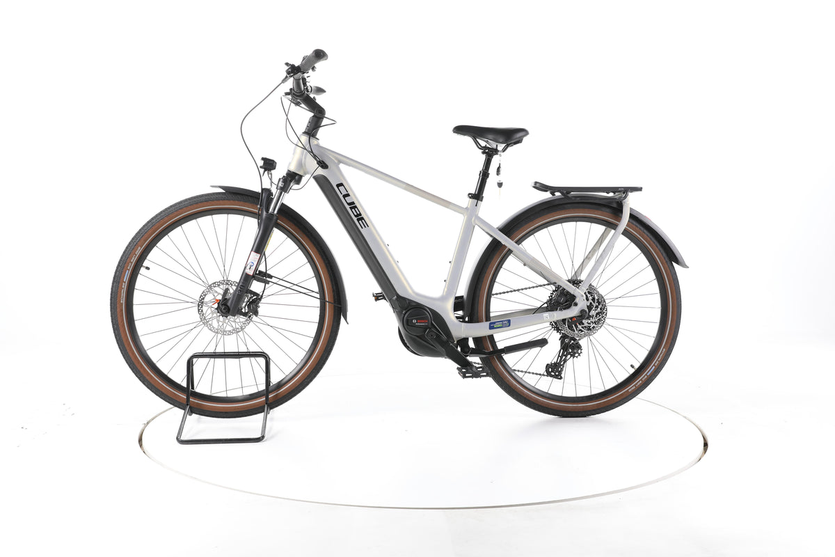 Cube Touring Hybrid Pro Trekking E-Bike - Image 7
