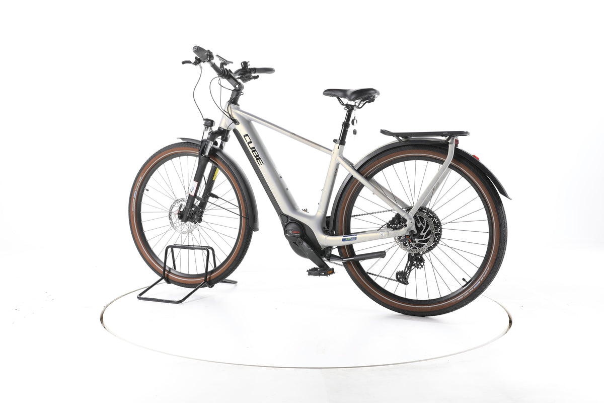 Cube Touring Hybrid Pro Trekking E-Bike - Image 8