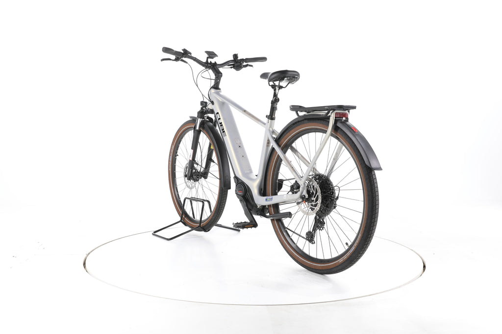 Cube Touring Hybrid Pro Trekking E-Bike - Image 9