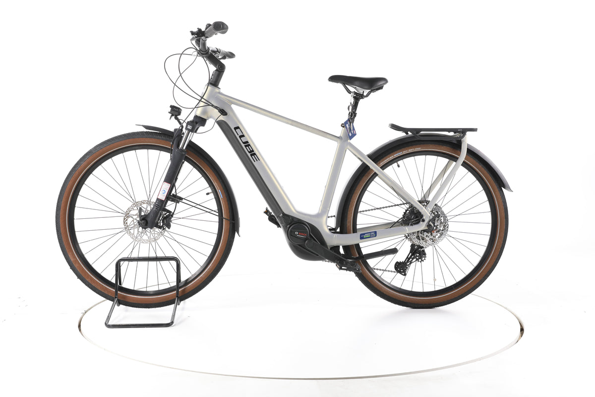 Cube Touring Hybrid Pro 625 Trekking E-Bike 2024 - Image 7