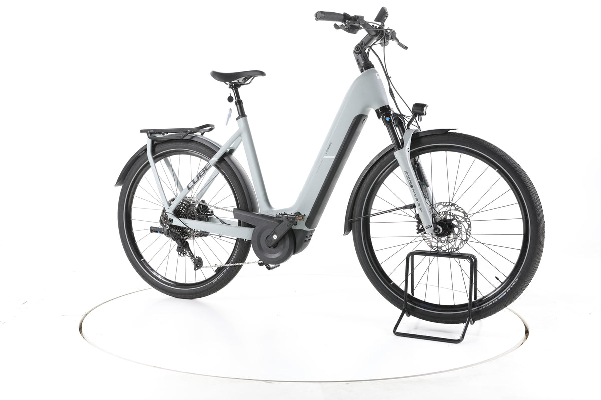 Cube Kathmandu Hybrid Trekking E-Bike Tiefeinsteiger 2025 - Image 2