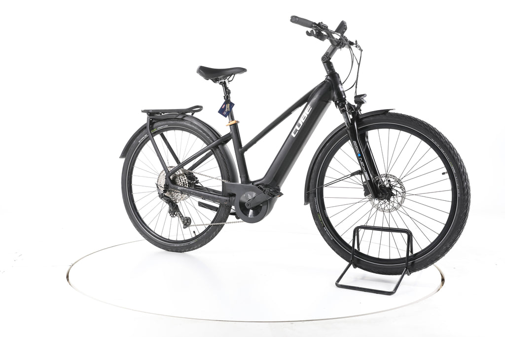 Cube Touring Hybrid Pro 625 Trekking E-Bike - Image 2