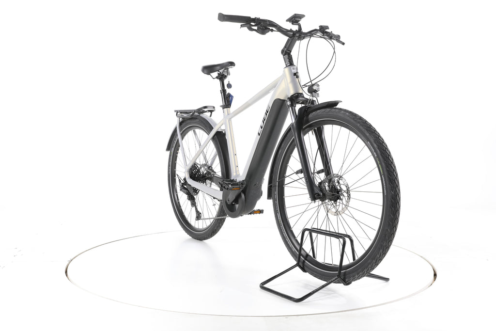 Cube Touring Hybrid Pro 625 Trekking E-Bike - Image 3