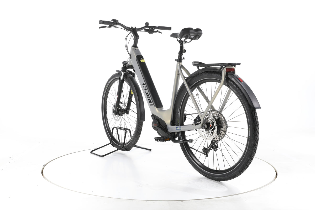 Cube Touring Hybrid Pro 625 Trekking E-Bike Tiefeinsteiger - Image 9