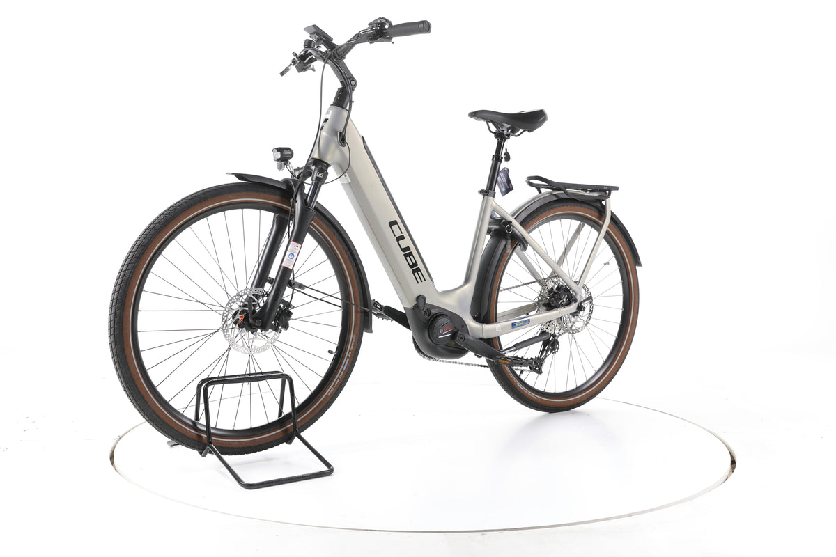 Cube Touring Hybrid Pro Trekking E-Bike Tiefeinsteiger - Image 6