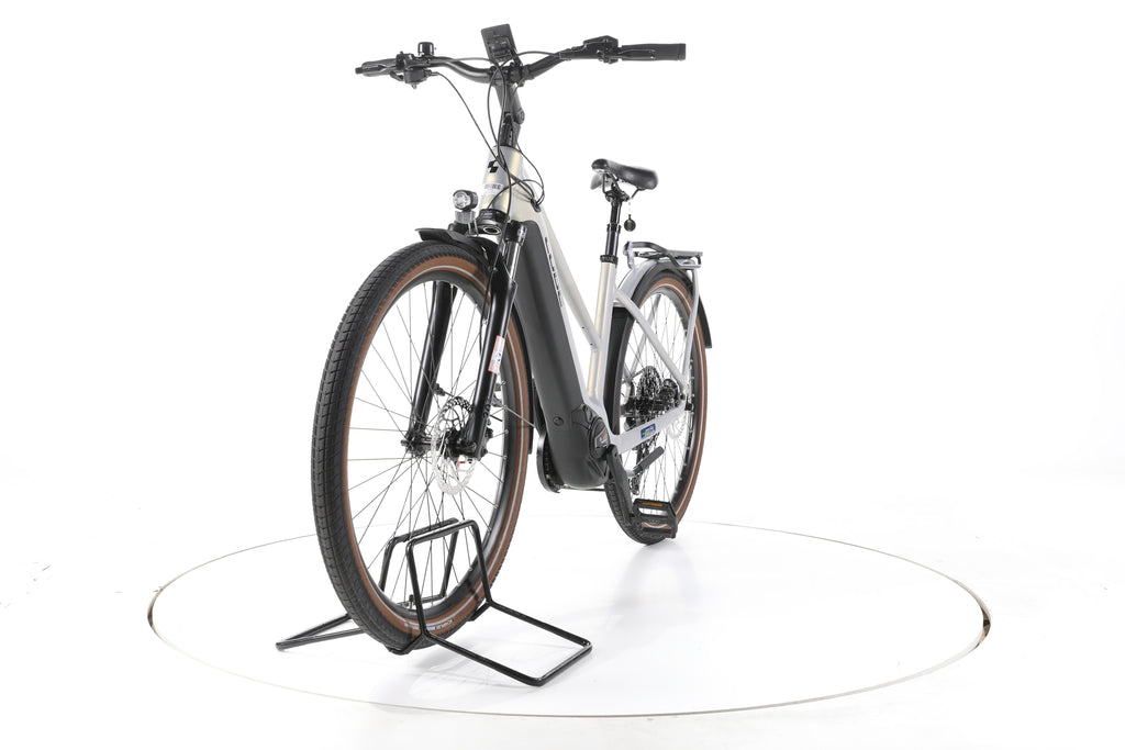 Cube Touring Hybrid Pro 625 Trekking E-Bike - Image 5