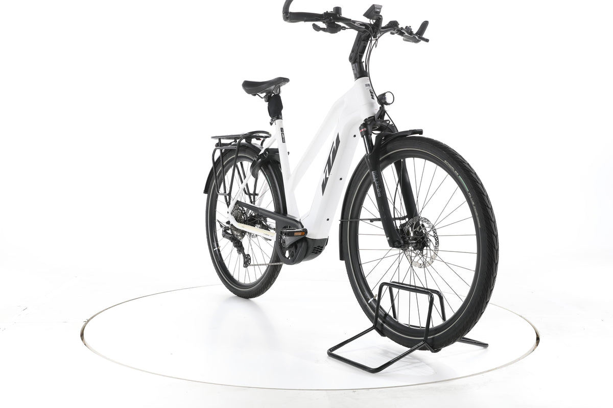 KTM CENTO 10 PLUS Trekking E-Bike - Image 3