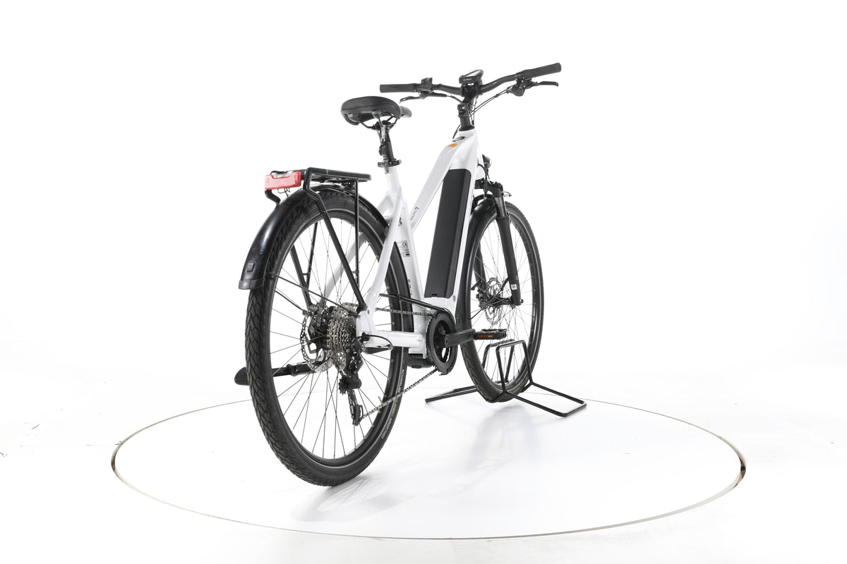 Carver Route E.520 Trekking E-Bike - Image 11