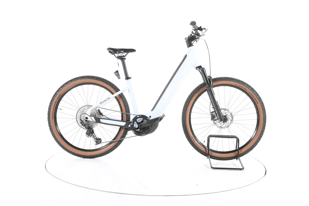 Cube Reaction Hybrid Pro 750 Trekking E-Bike Tiefeinsteiger - Image 1