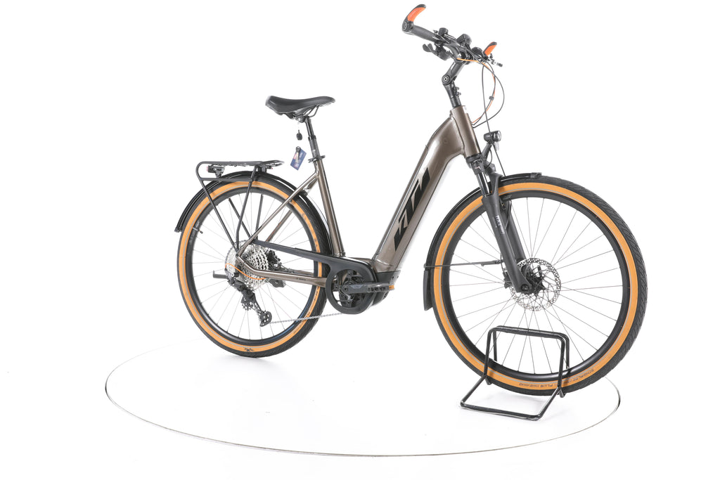 KTM Macina Ultimate Pro Trekking E-Bike Tiefeinsteiger - Image 2