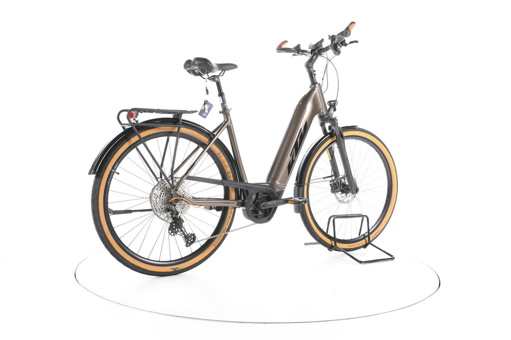 KTM Macina Ultimate Pro Trekking E-Bike Tiefeinsteiger - Image 12
