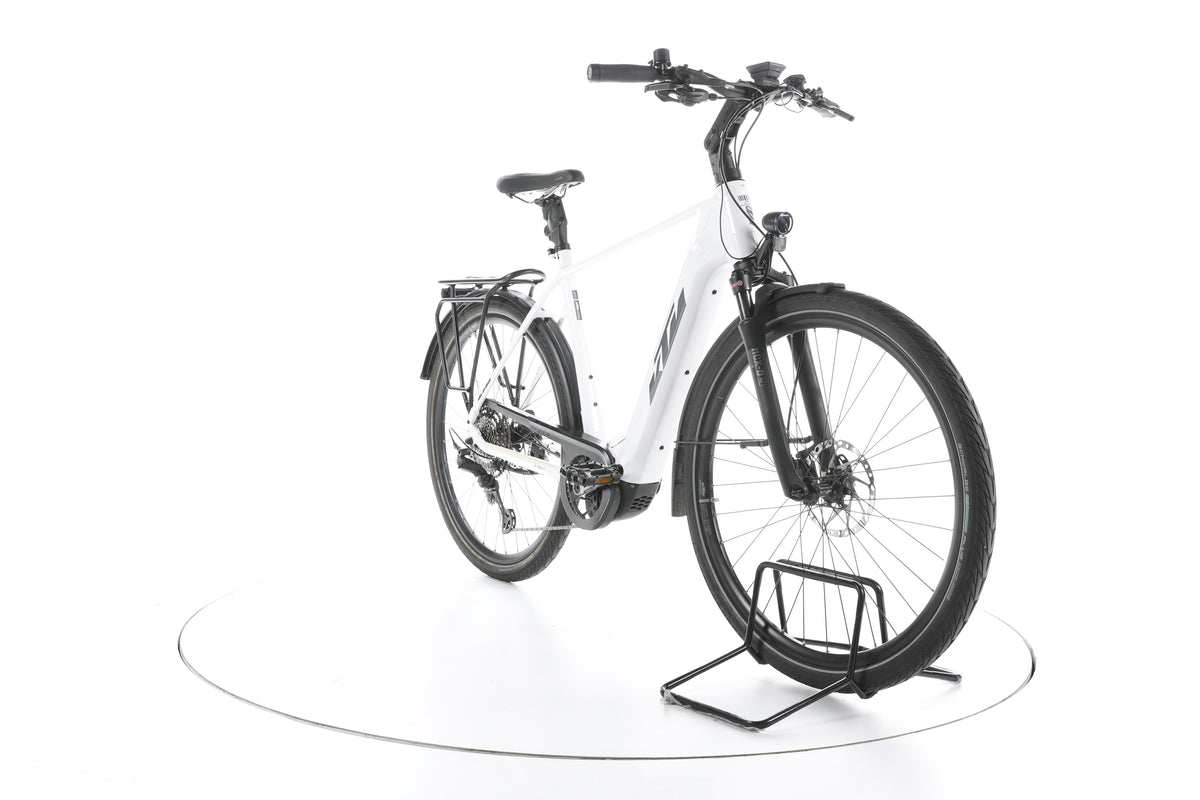 KTM Macina Style 720 Trekking E-Bike - Image 3