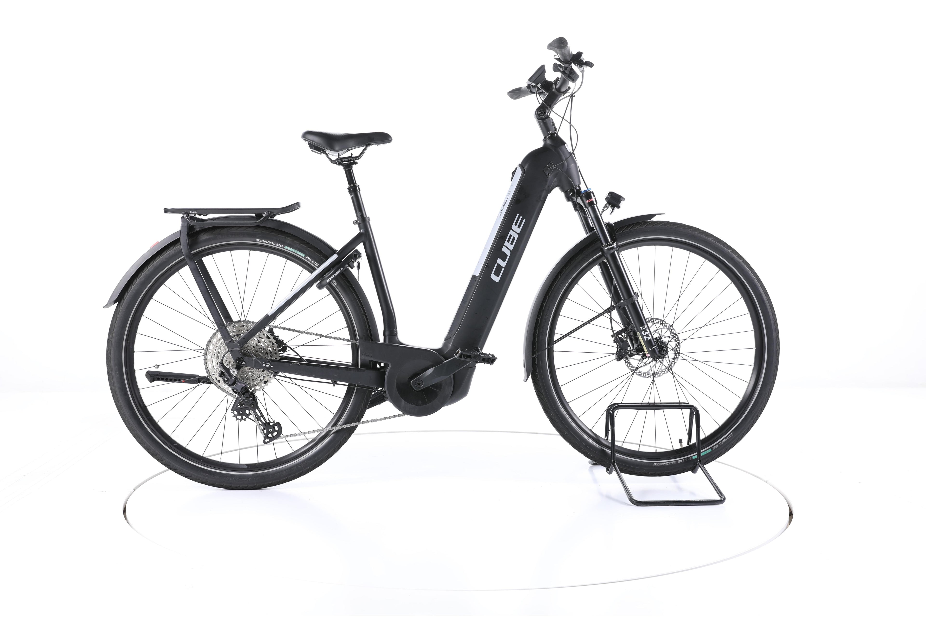 Cube Kathmandu Hybrid EXC Trekking E-Bike Tiefeinsteiger - Image 1
