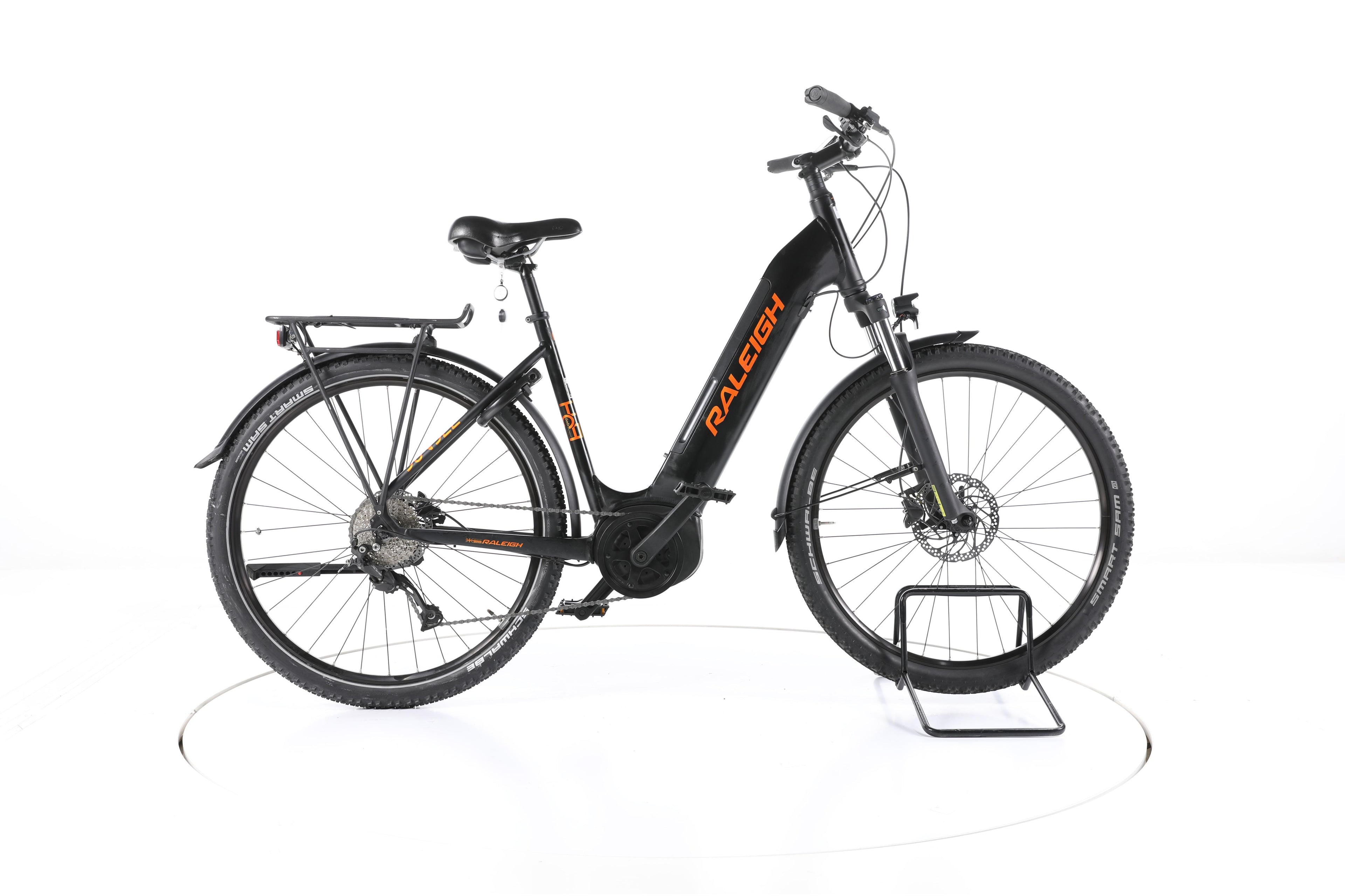 Raleigh Dundee LTD Trekking E-Bike Tiefeinsteiger - Image 1