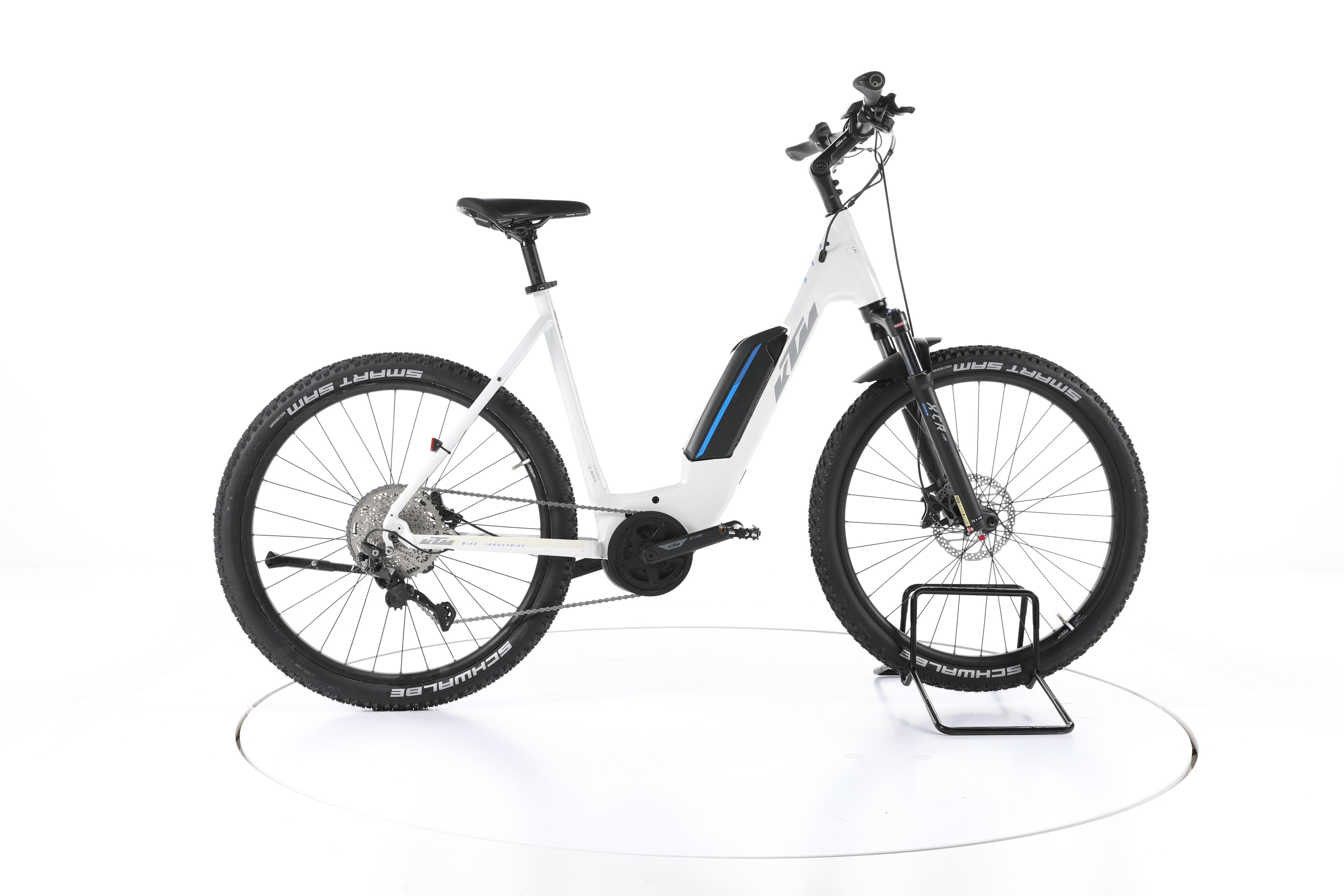 KTM Macina Aera P 272 E-Bike - Image 1