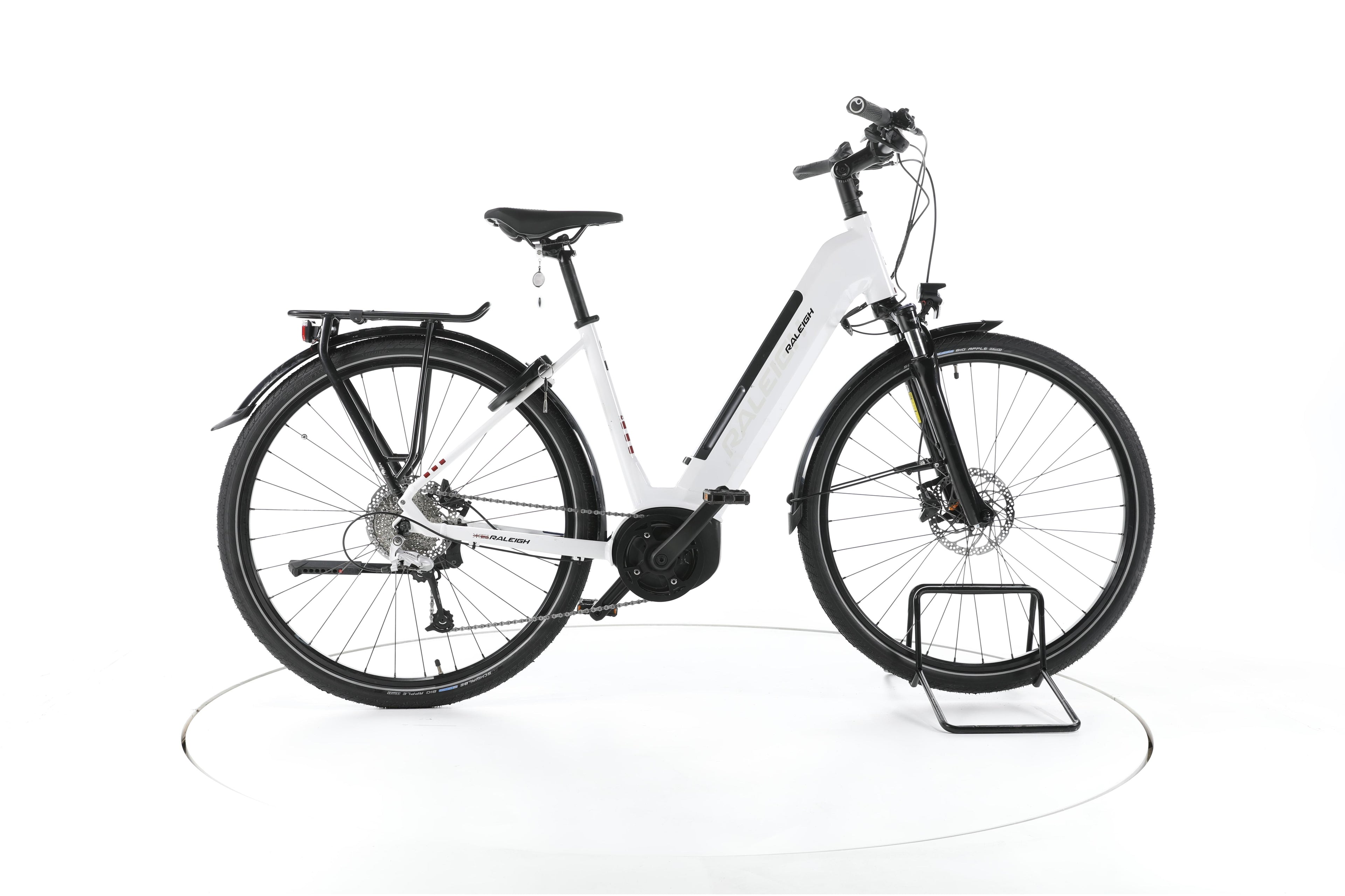 Raleigh Kent 9 Trekking E-Bike Tiefeinsteiger - Image 1