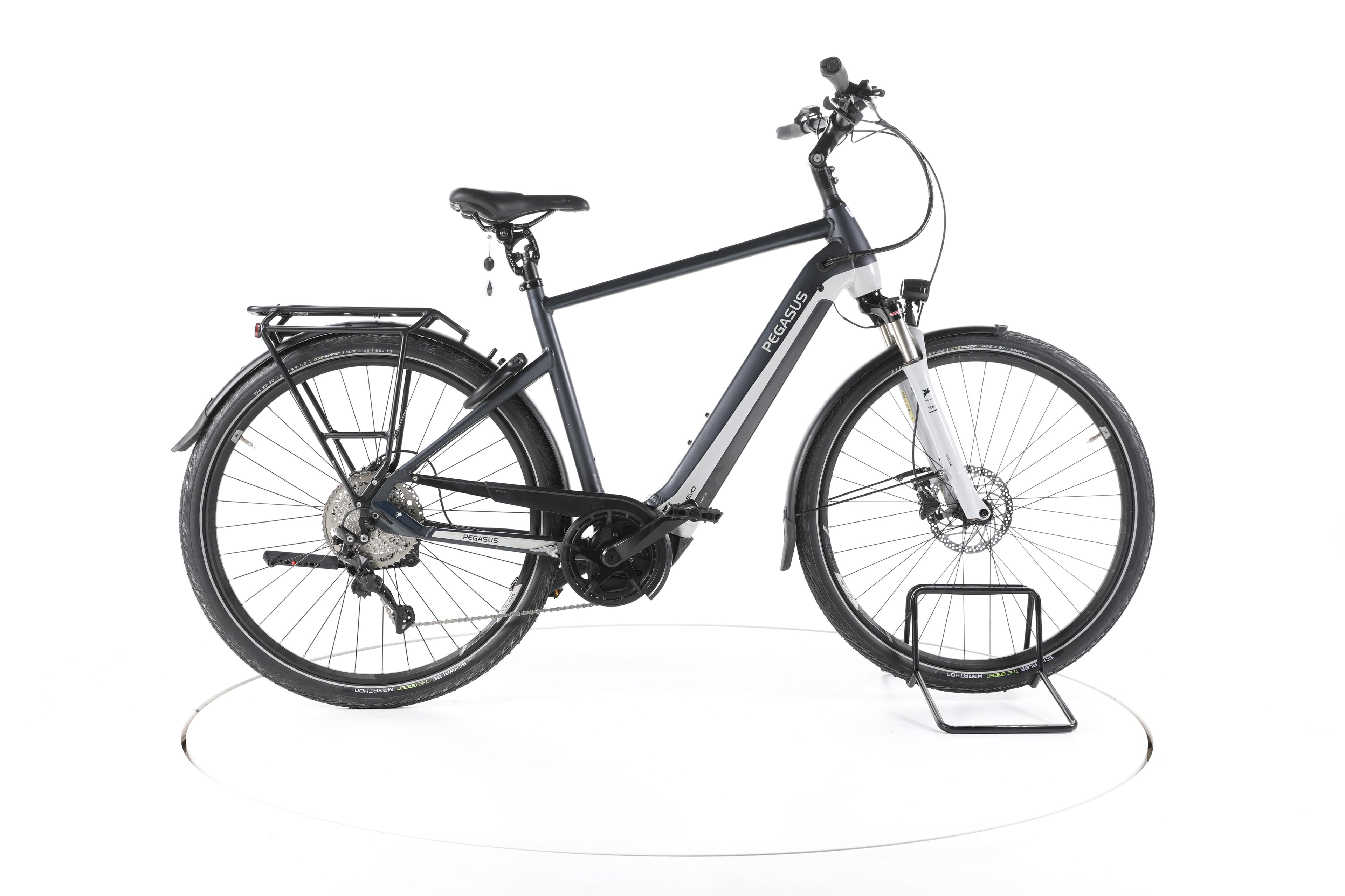 Pegasus Premio Evo 10 Lite Trekking E-Bike - Image 1