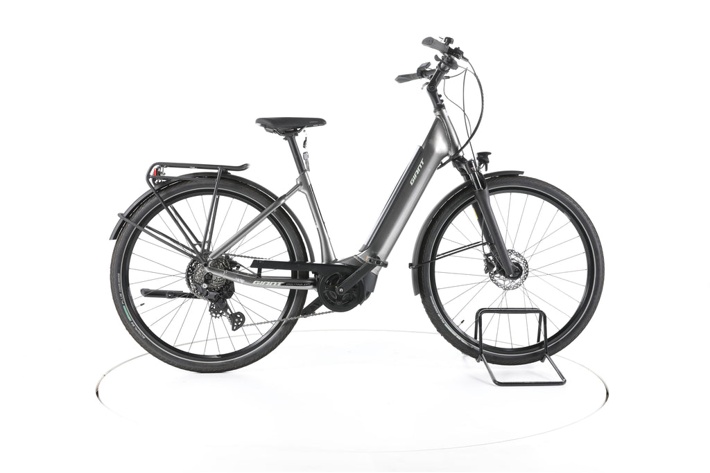 Giant DailyTour E+ 2 D Trekking E-Bike Tiefeinsteiger - Image 1