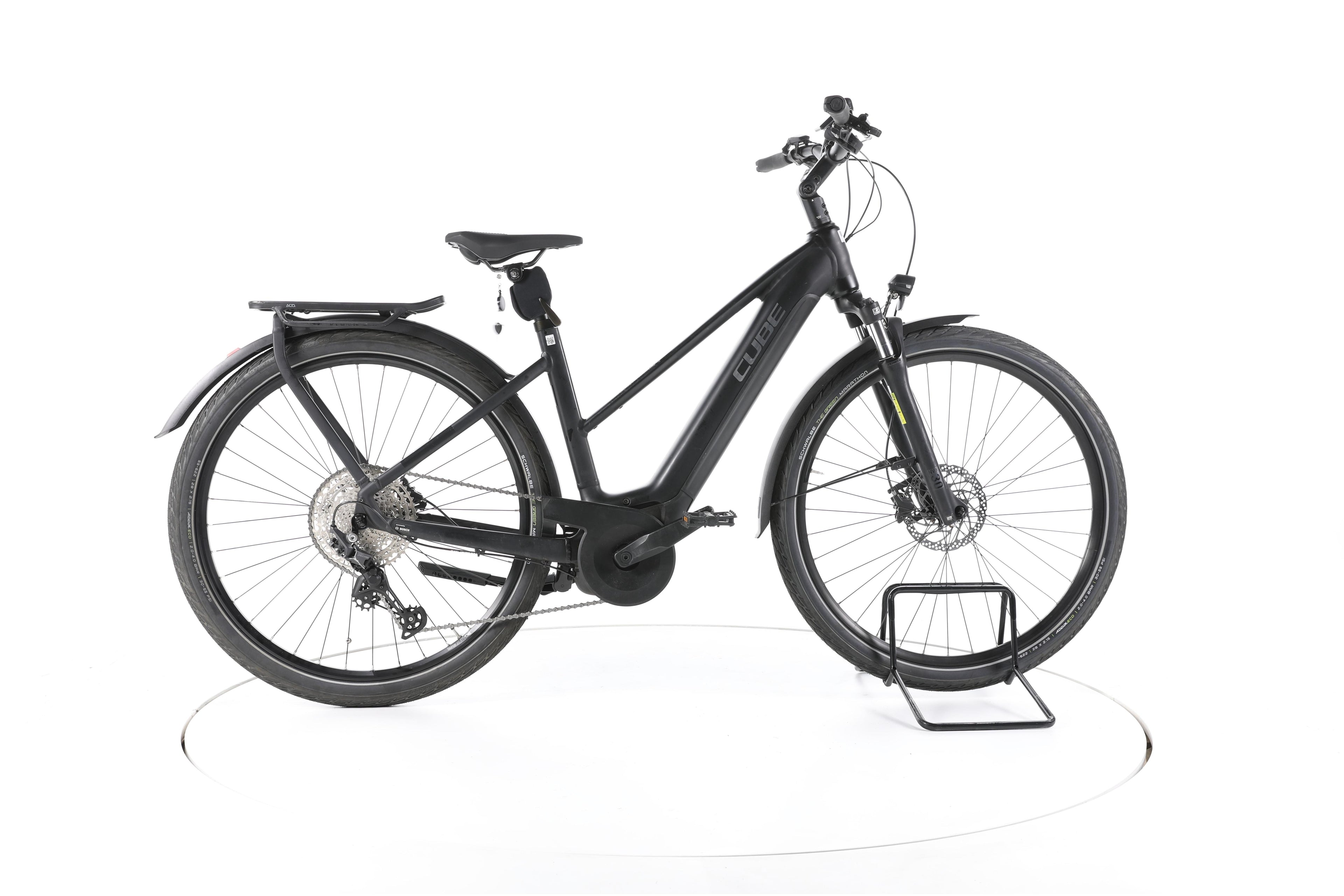 Cube Touring Hybrid Pro Trekking E-Bike 2023 - Image 1
