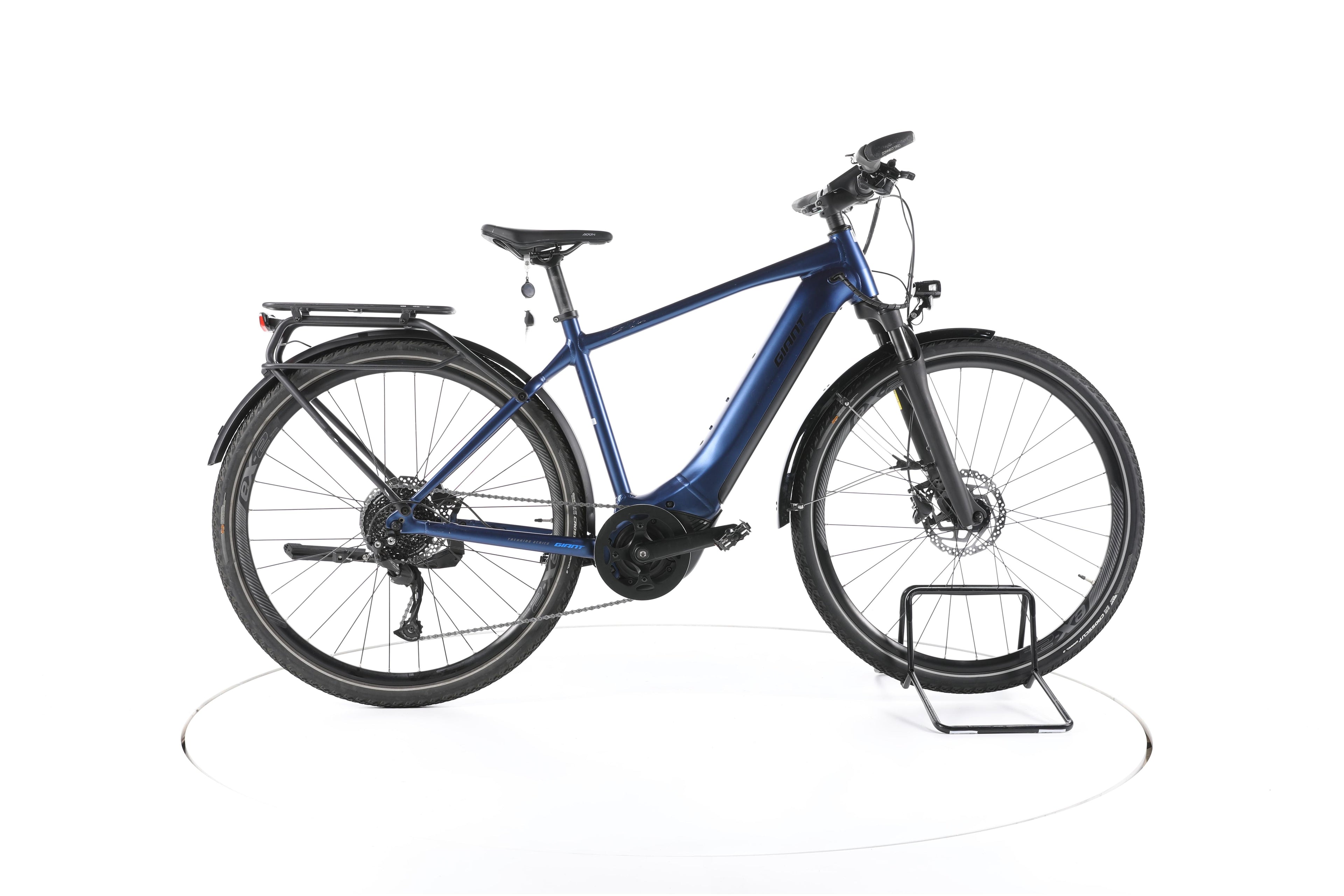 Giant Explore E+ 2 GTS Trekking E-Bike - Image 1