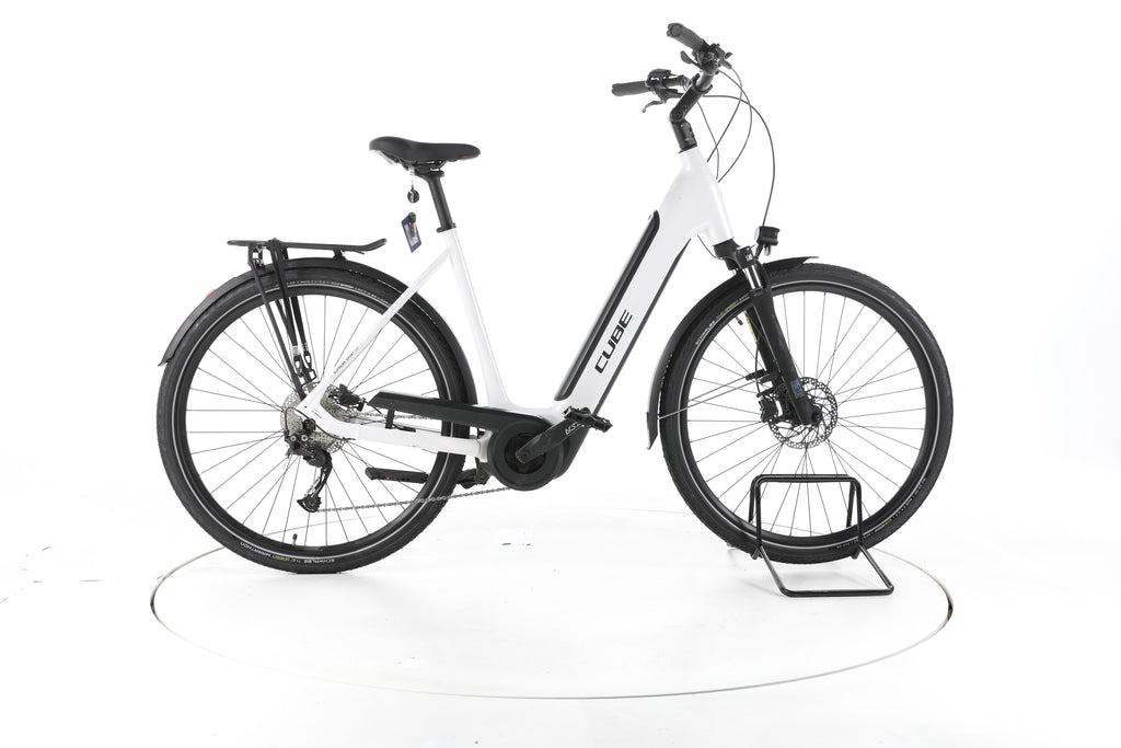Cube Supreme Sport Hybrid ONE Trekking E-Bike Tiefeinsteiger - Image 1