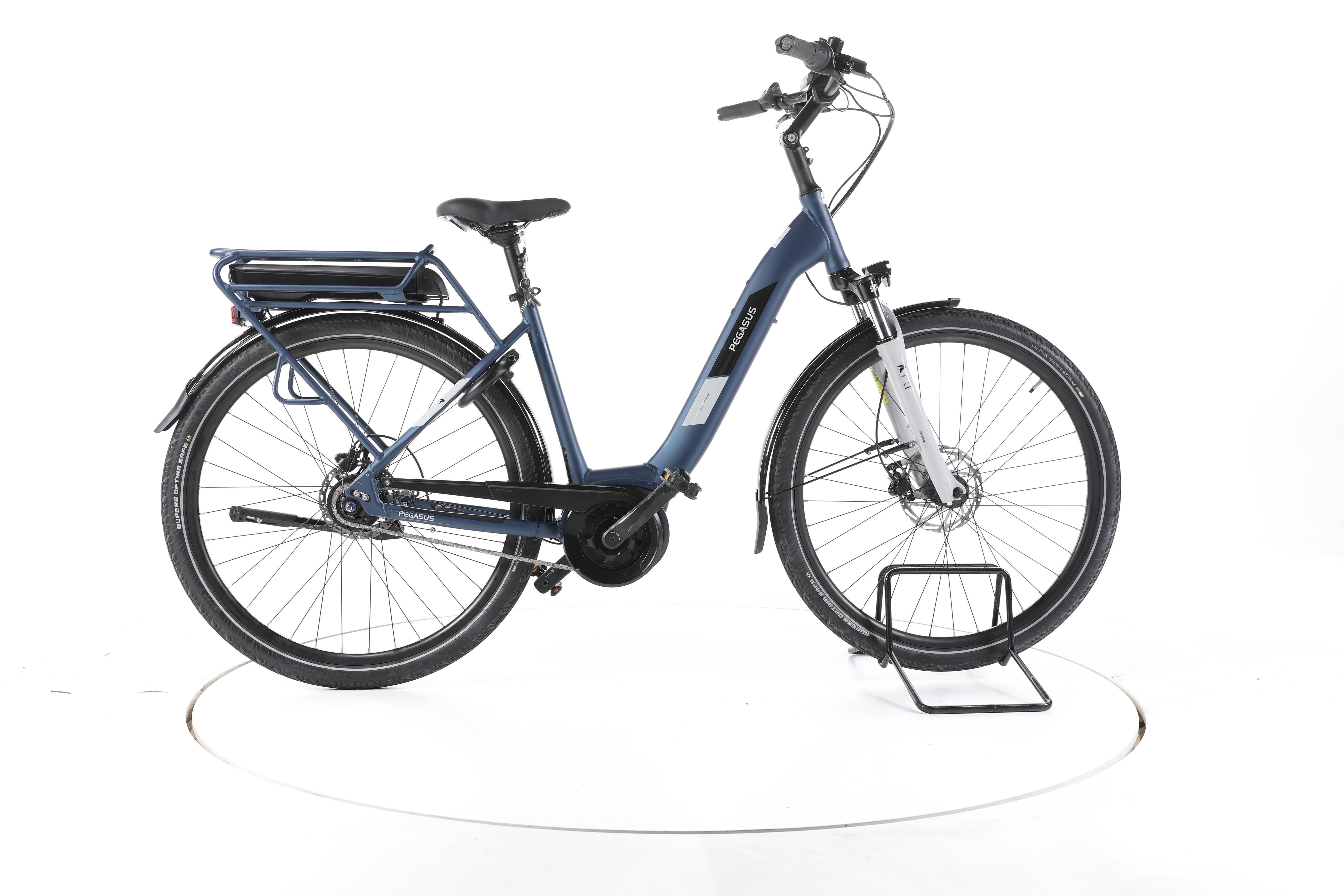 Pegasus Solero EVO 8R City E-Bike Tiefeinsteiger - Image 1