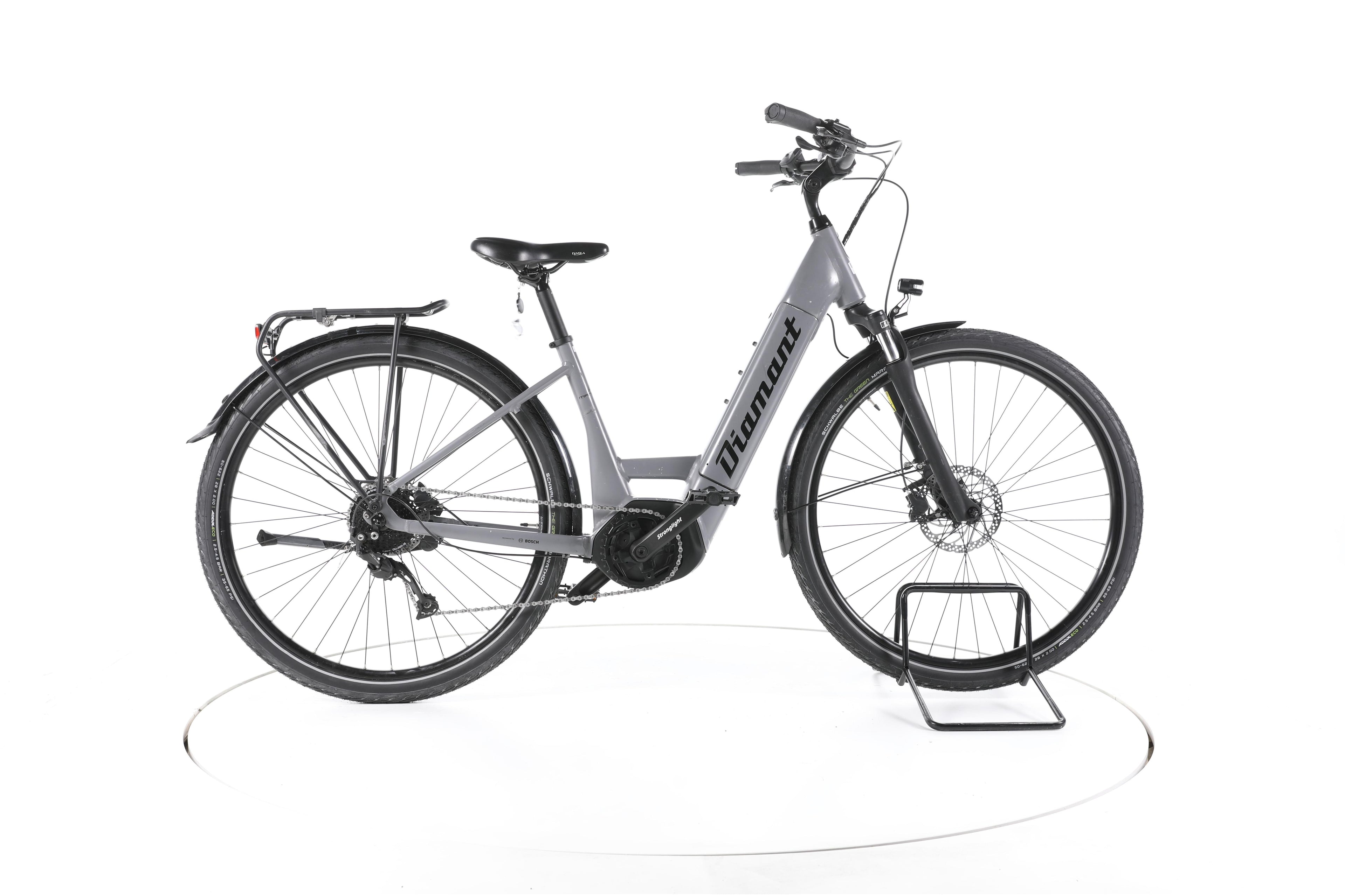 Diamant Mandara + Trekking E-Bike Tiefeinsteiger - Image 1
