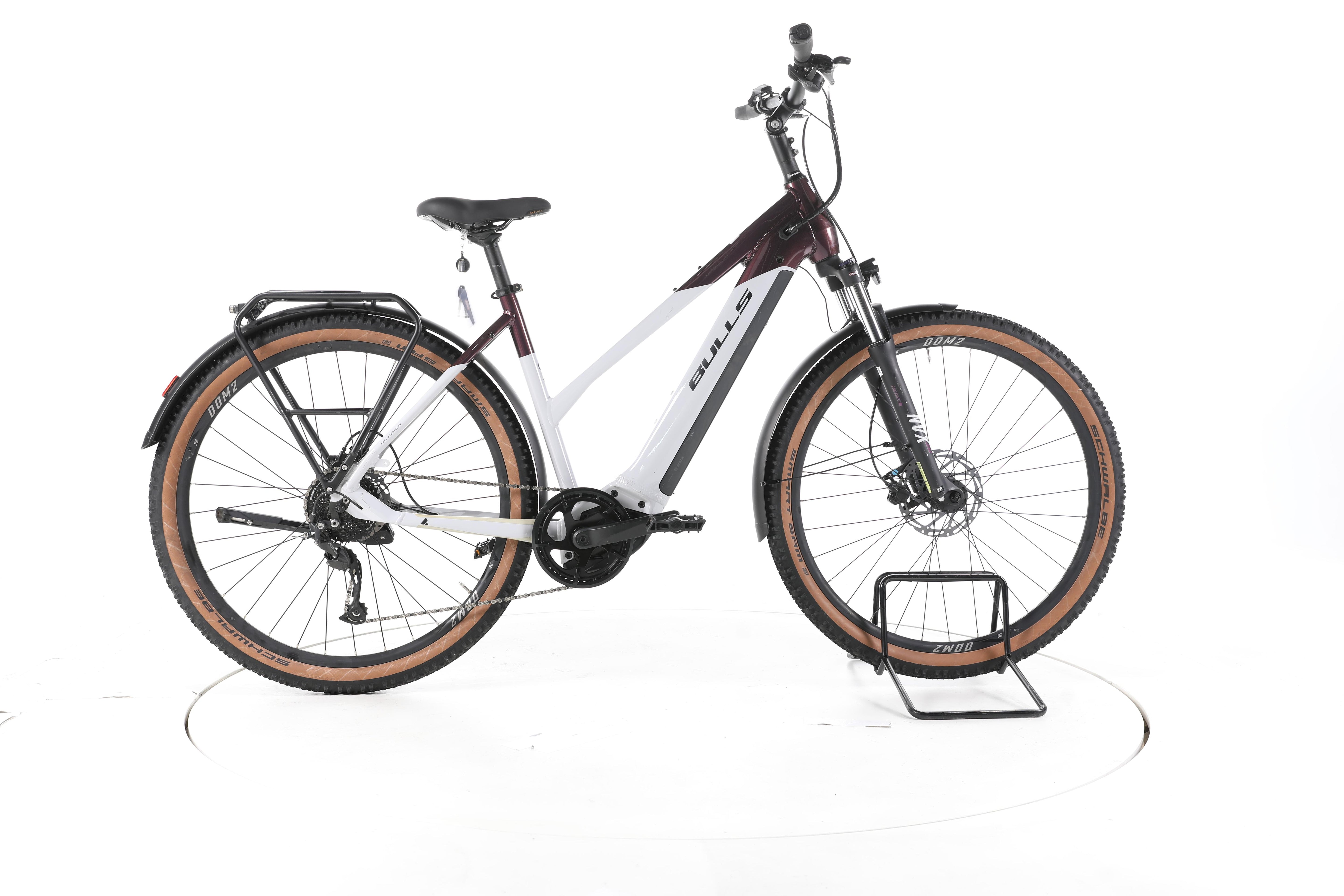 Bulls Cross EVO Trekking E-Bike - Image 1