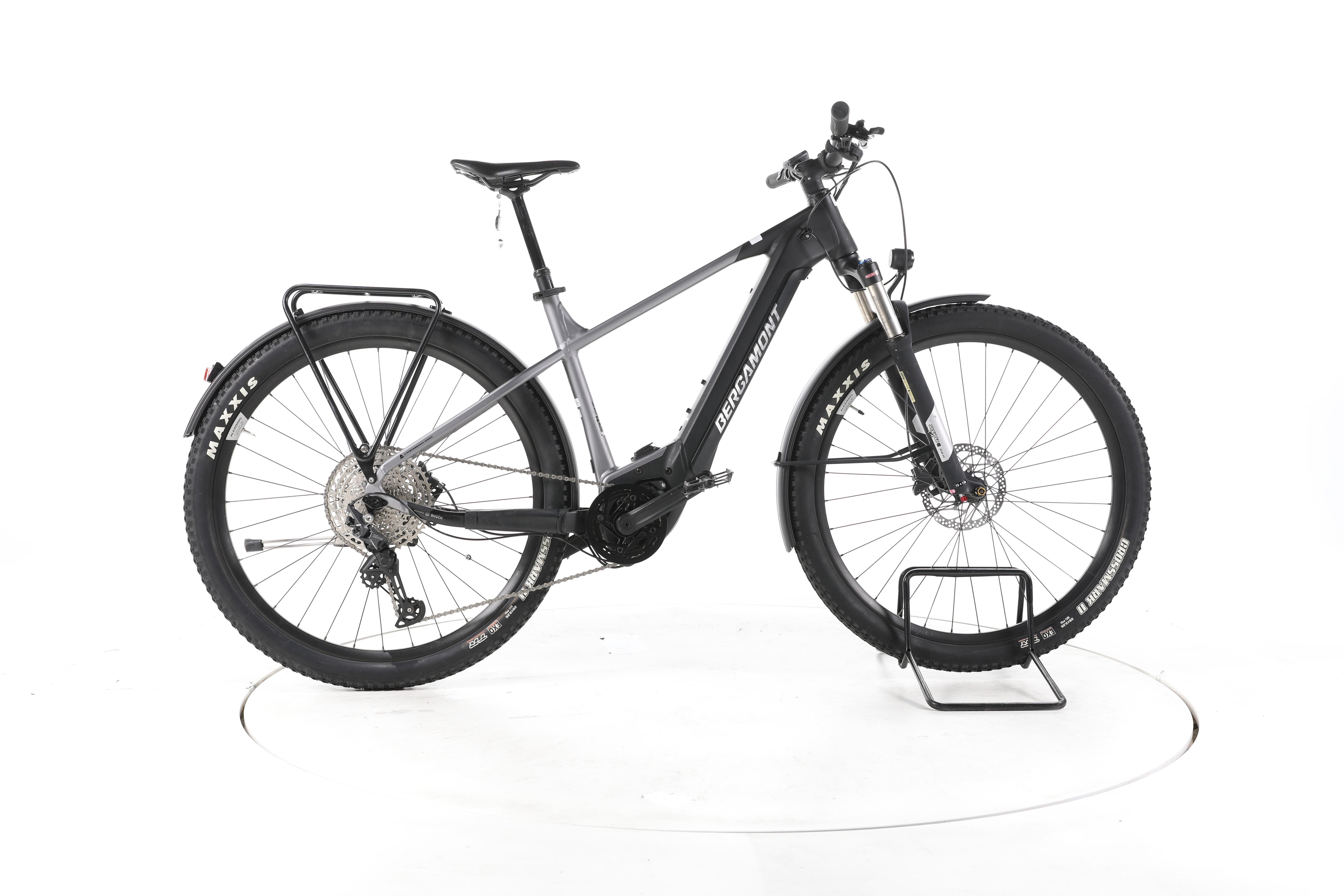 Bergamont Revox Pro Trekking E-Bike - Image 1