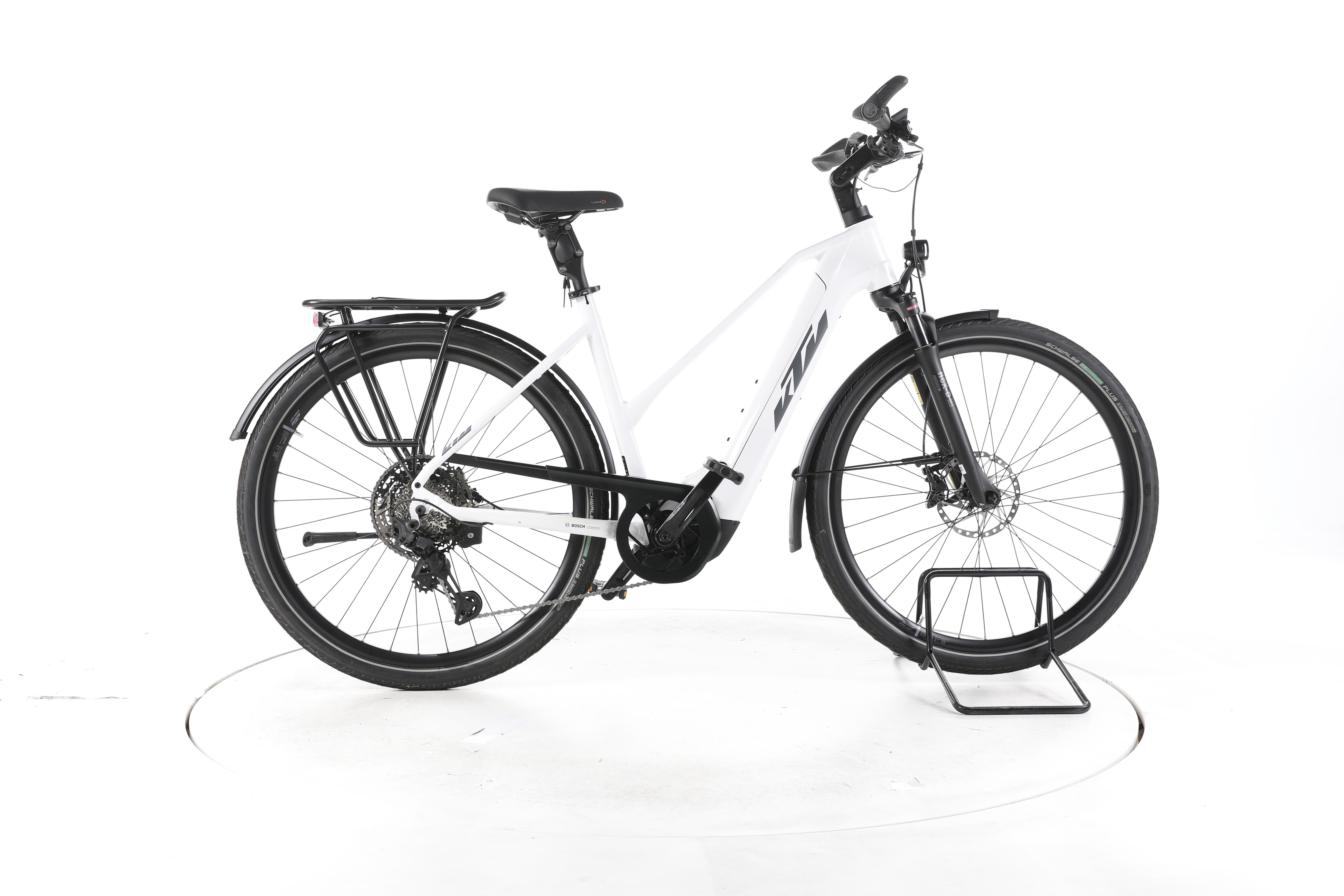 KTM Macina Style 720 Trekking E-Bike - Image 1