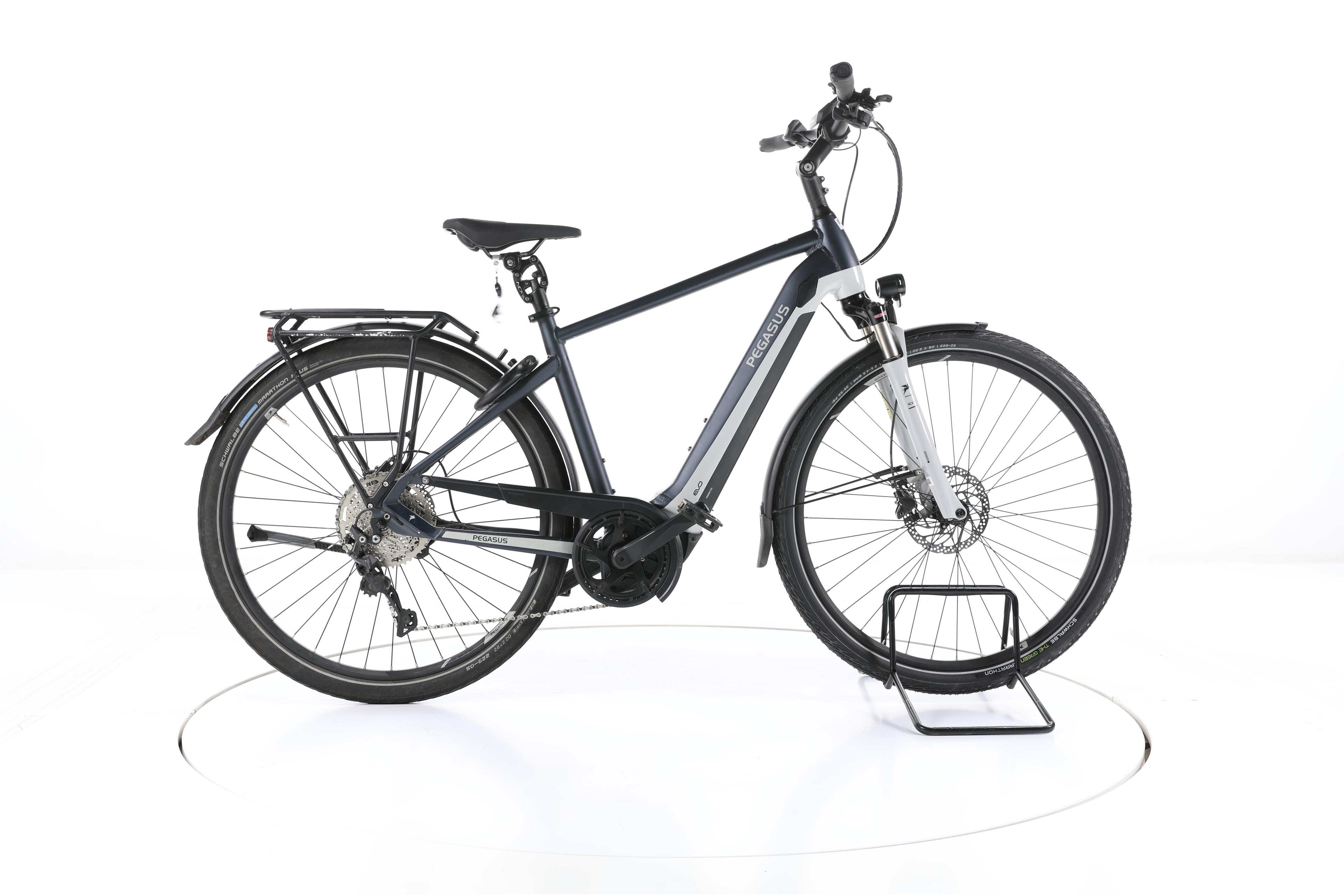 Pegasus Premio Evo 10 Lite Trekking E-Bike - Image 1