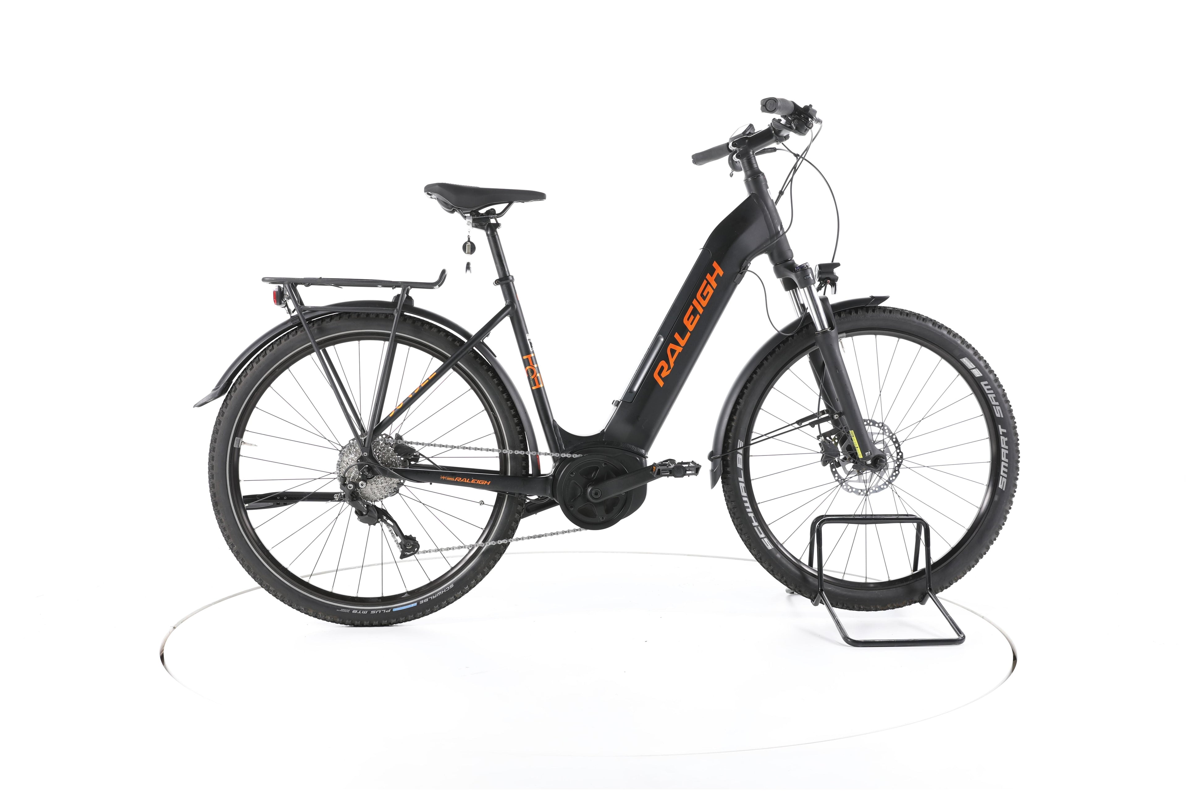 Raleigh Dundee LTD Trekking E-Bike Tiefeinsteiger - Image 1