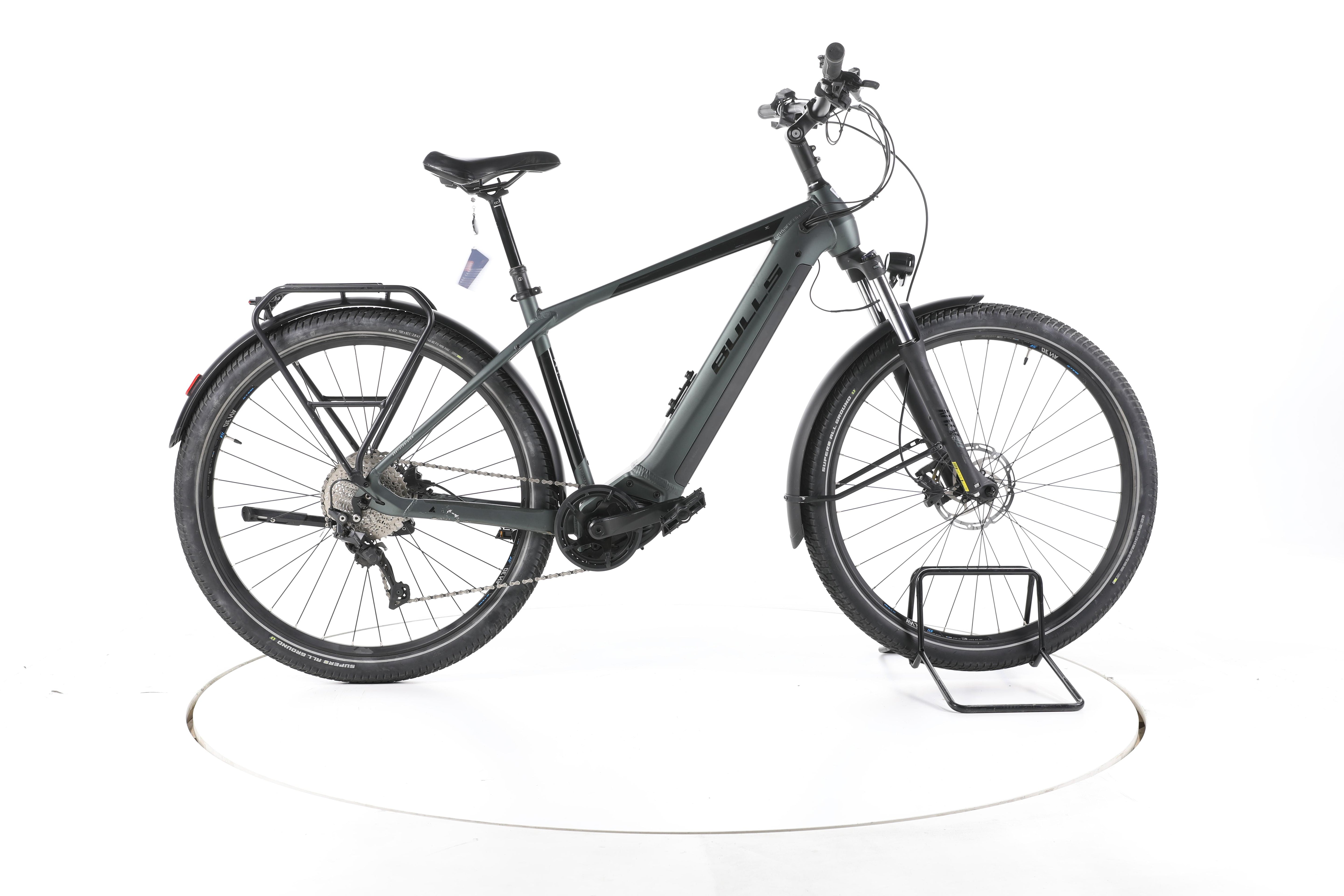 Bulls Iconic EVO 1 Trekking E-Bike - Image 1