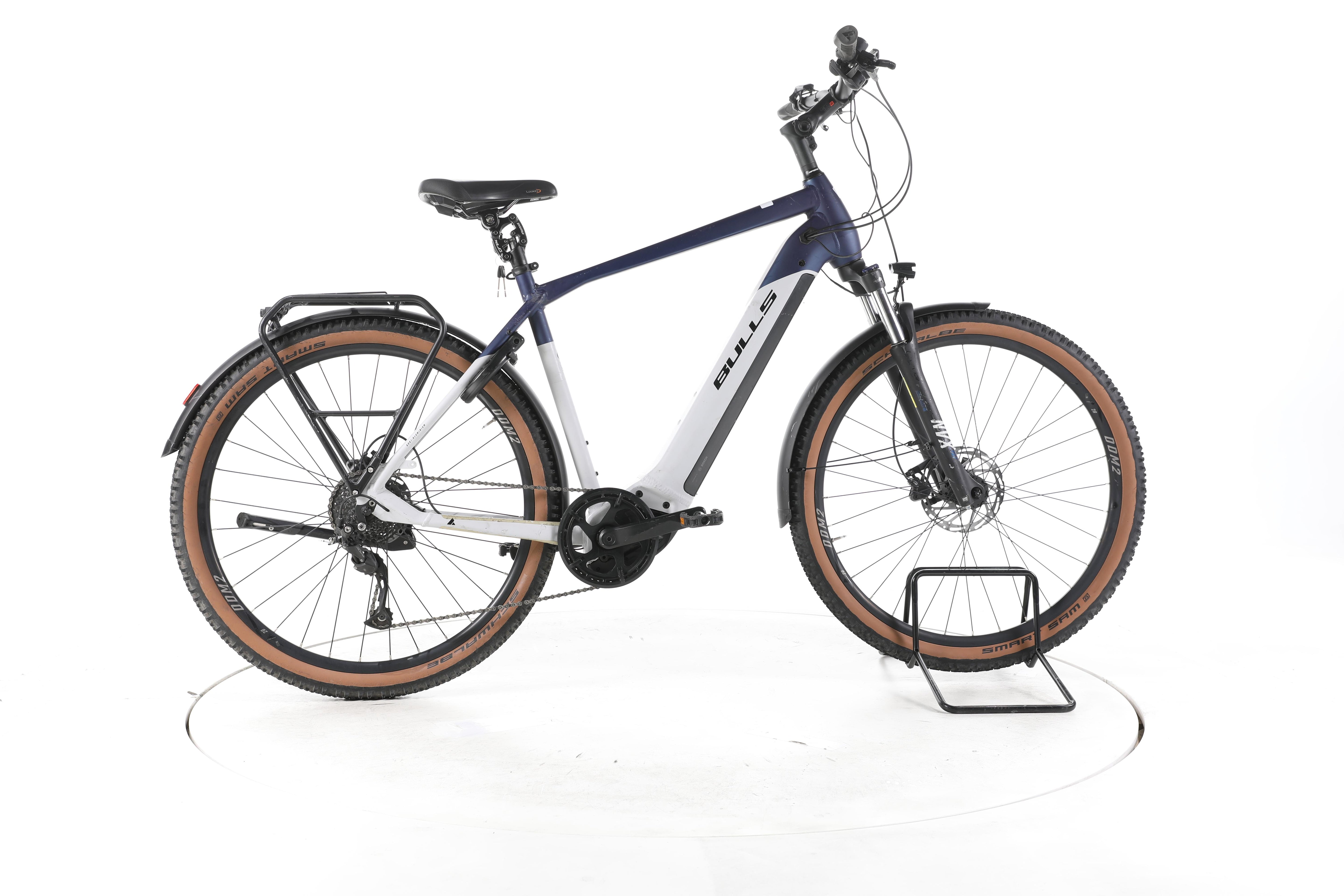 Bulls Cross EVO Trekking E-Bike - Image 1