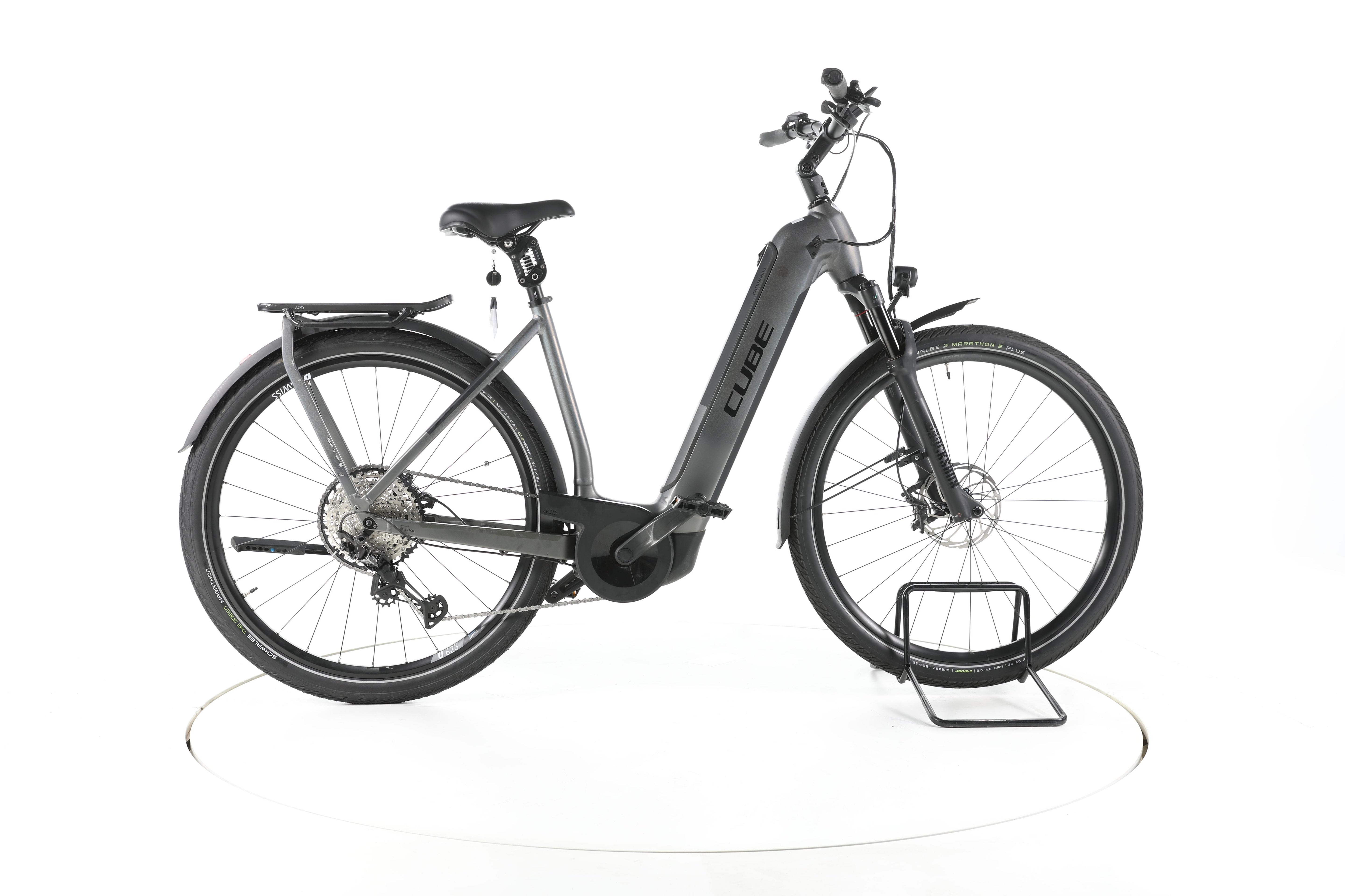 Cube Kathmandu Hybrid SLT Trekking E-Bike Tiefeinsteiger 2024 - Image 1