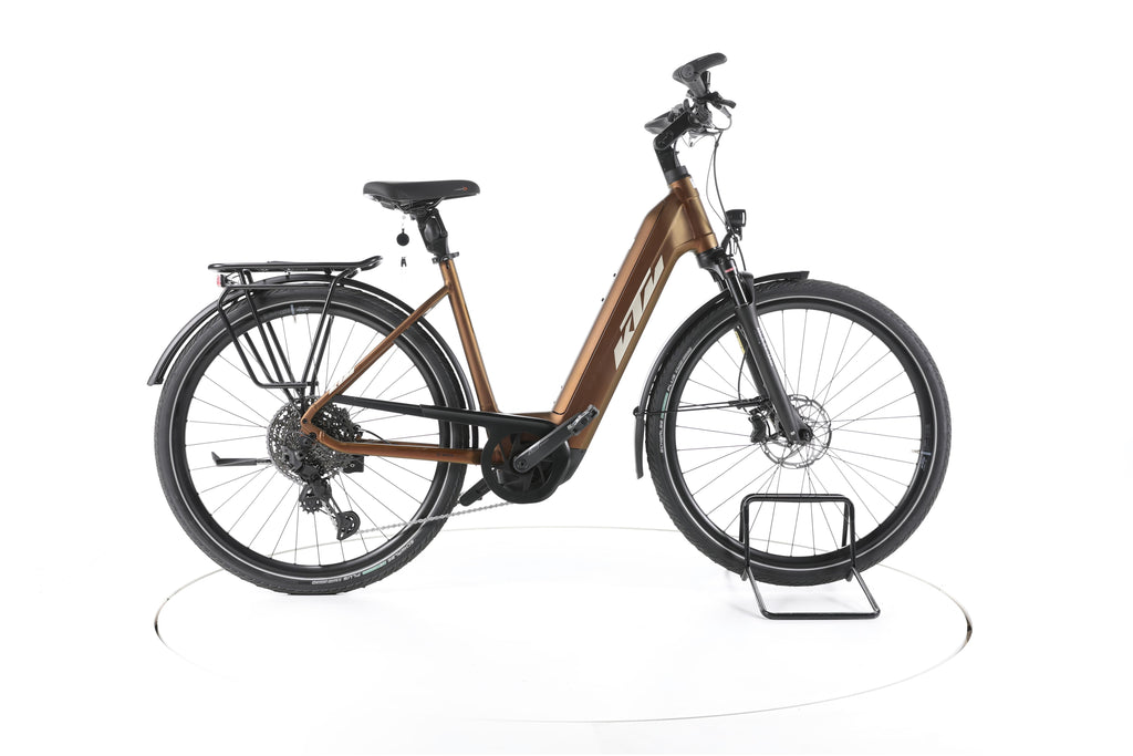 KTM Macina Style 720 Trekking E-Bike Tiefeinsteiger 2024 - Image 1