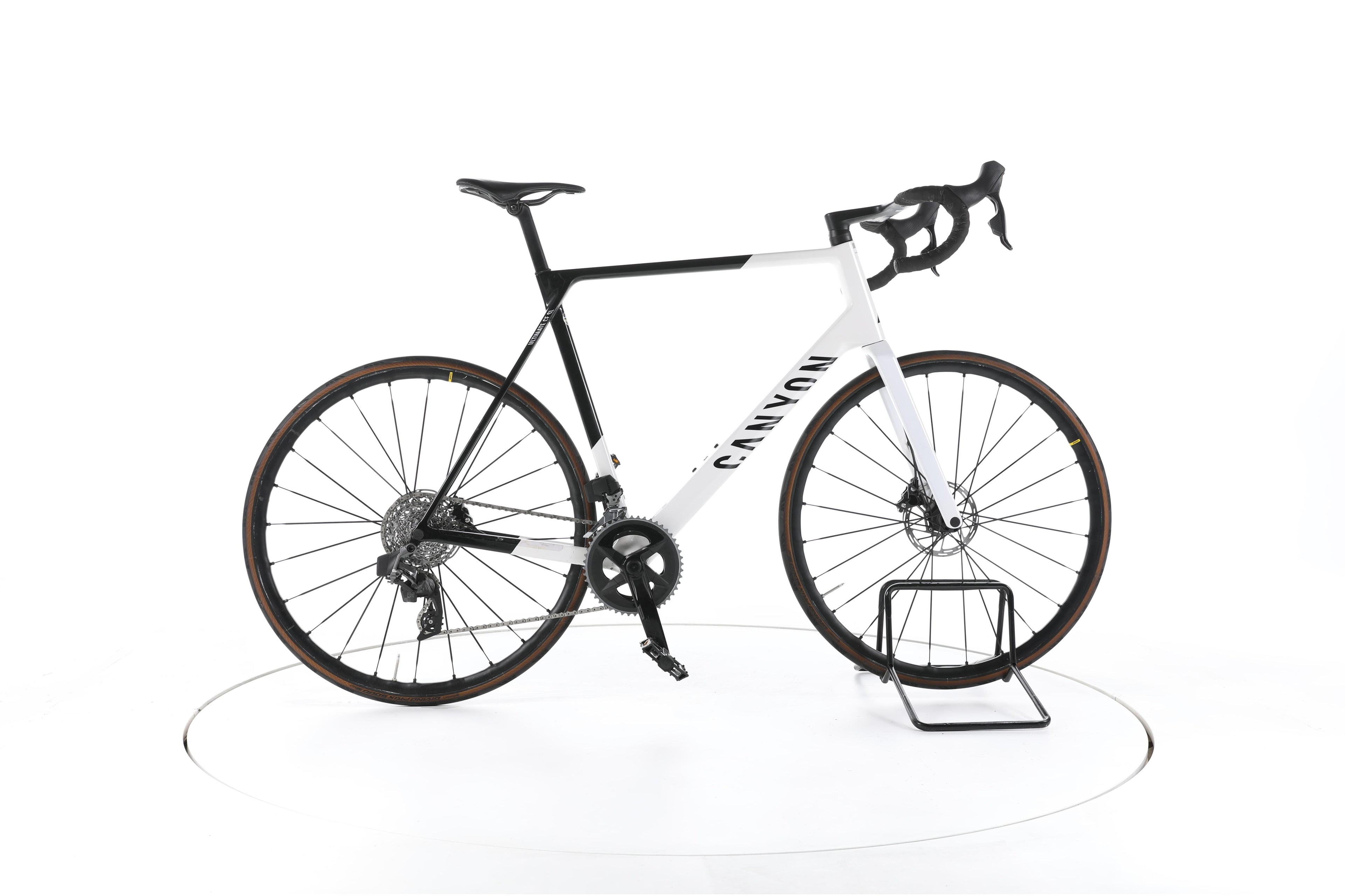 Canyon Ultimate CF SL 7 eTap - Image 1