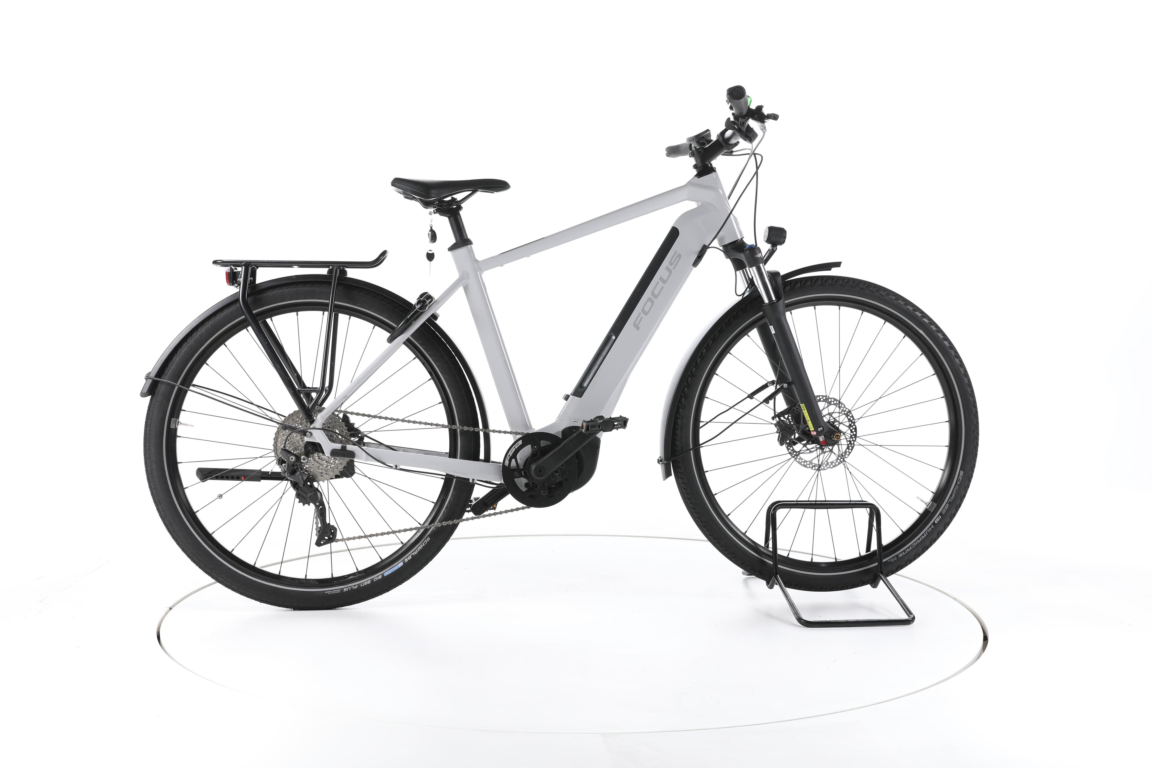 Focus PLANET² 6.8 Trekking E-Bike - Image 1
