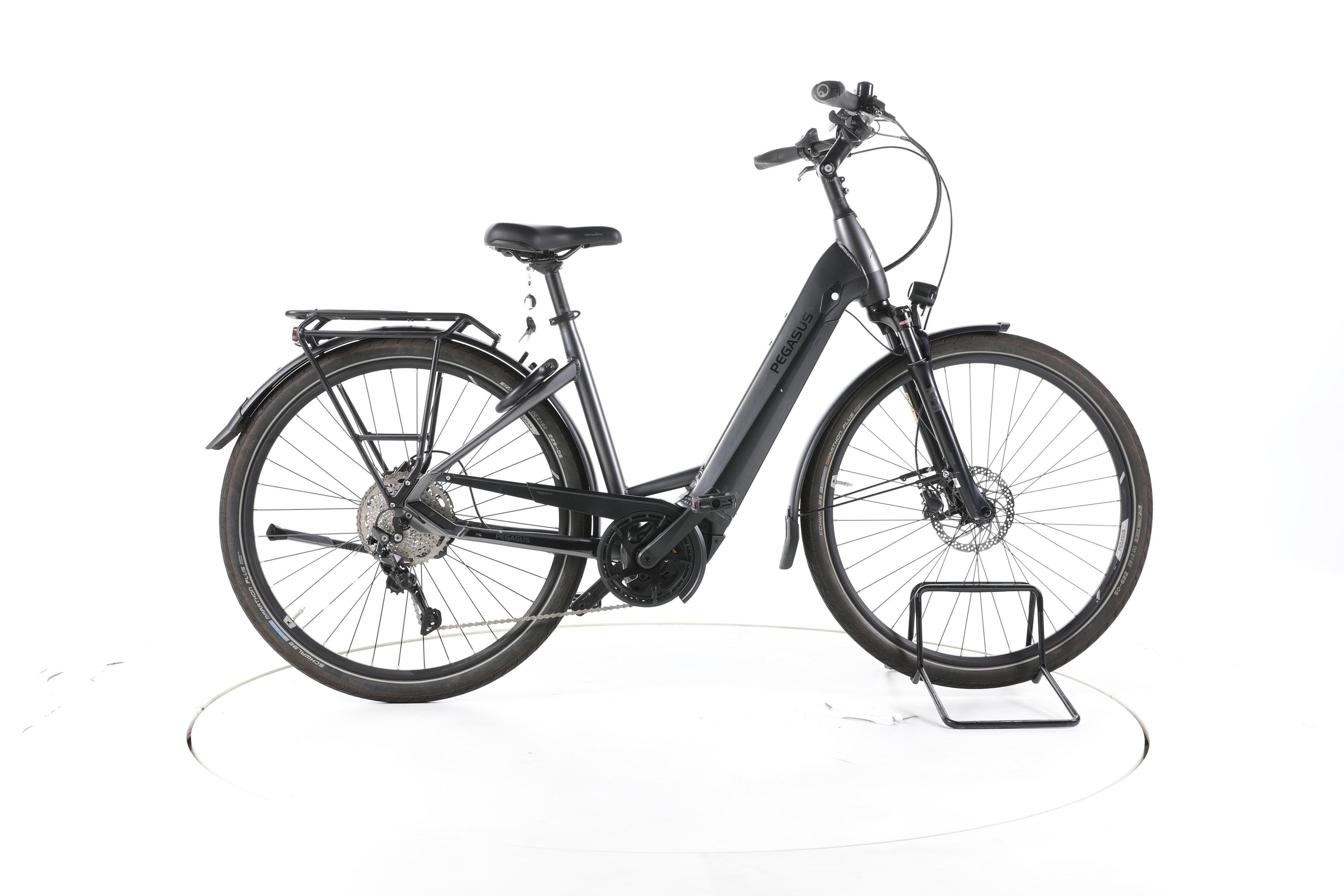 Pegasus Premio EVO 10 Lite Trekking E-Bike Tiefeinsteiger 2023 - Image 1