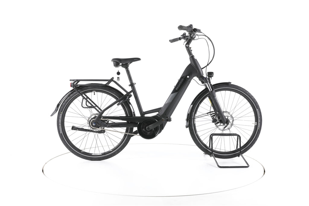 Pegasus Solero EVO R City E-Bike Tiefeinsteiger - Image 1