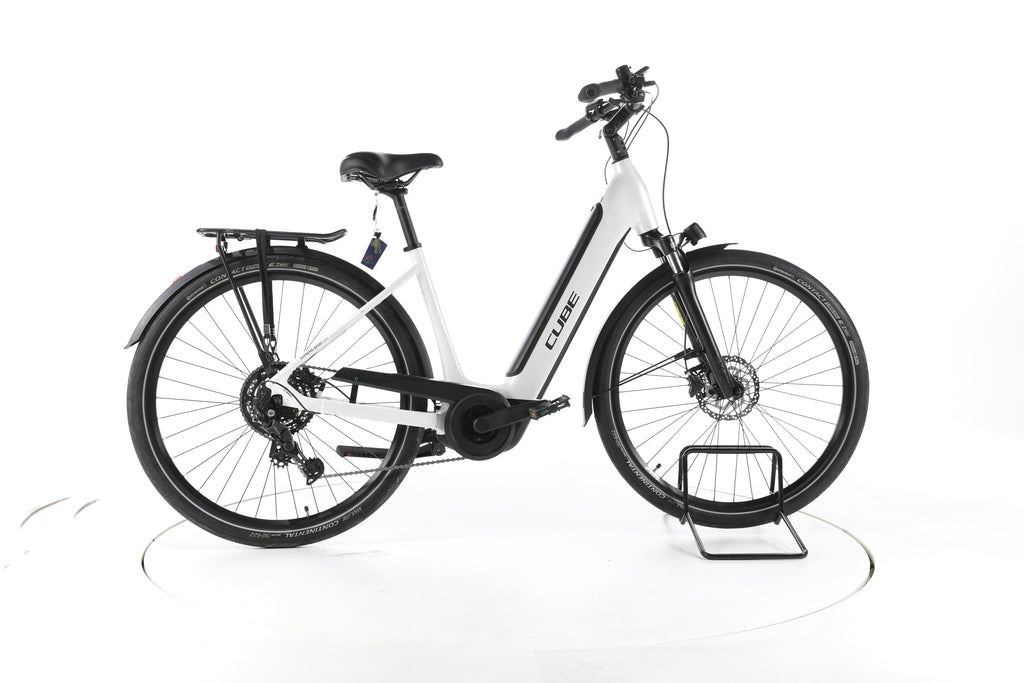 Cube Supreme Sport Hybrid ONE Trekking E-Bike Tiefeinsteiger 2024 - Image 1