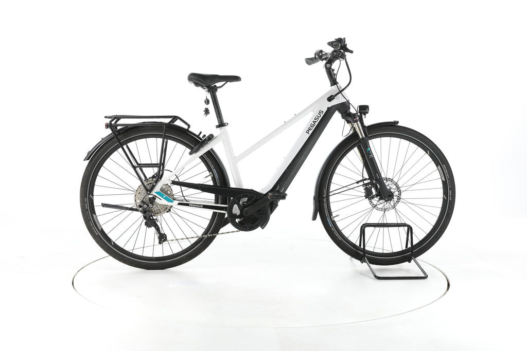 Pegasus Premio EVO 10 Lite Trekking E-Bike - Image 1
